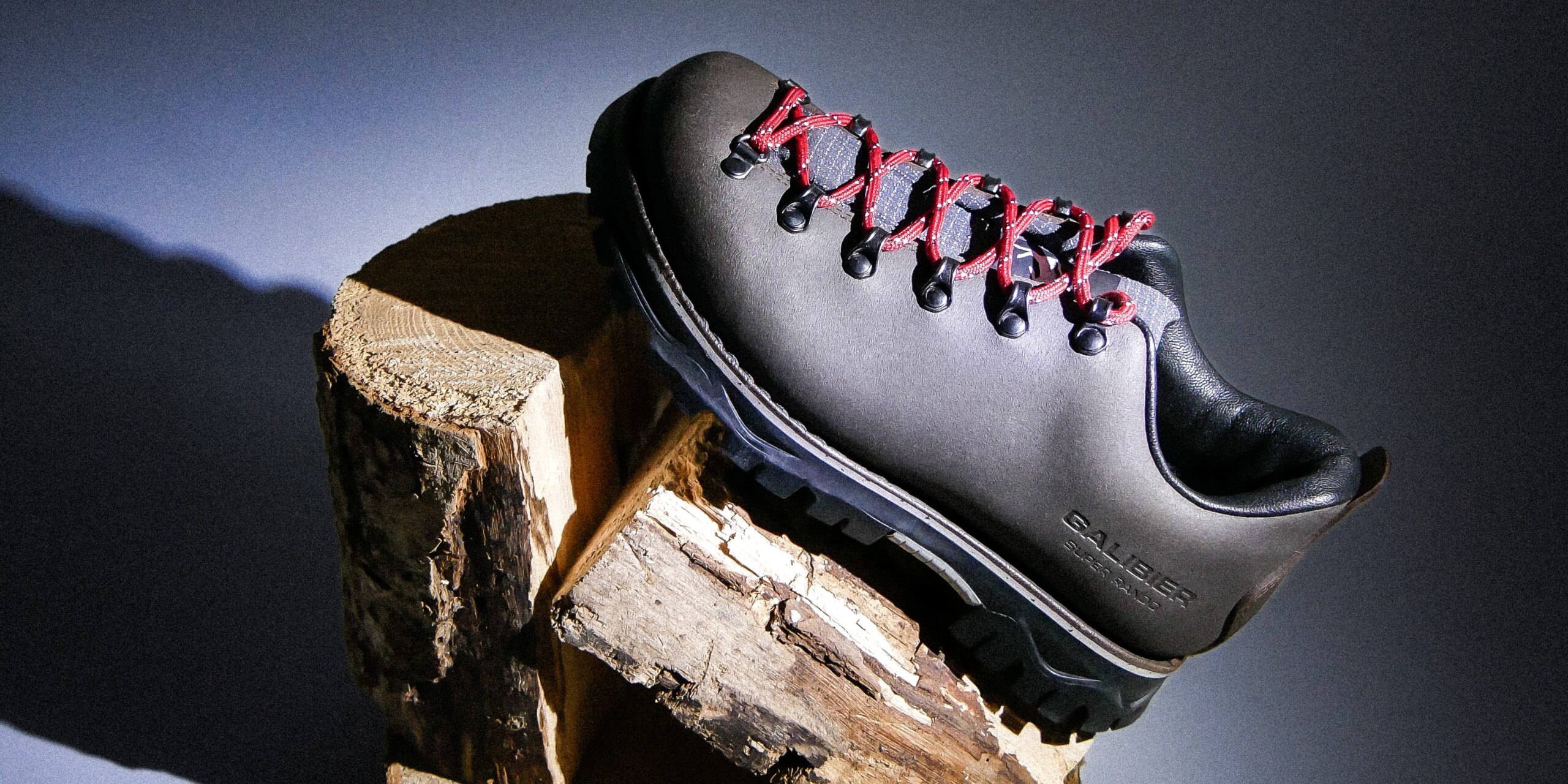 Chaussure Vibram homme sous une semelle de chaussure de marche Galibier.