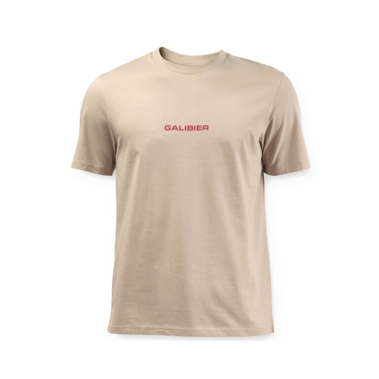 T-shirt outdoor homme Galibier beige col rond en coton avec logo rouge centré sur la poitrine, vue de face.
